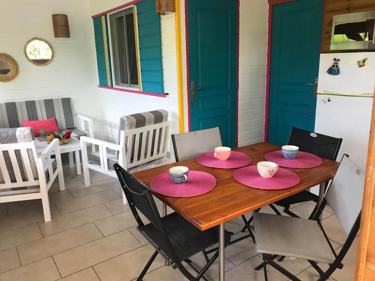 Gites Le Petit Voyageur Sainte-Anne  Exterior foto