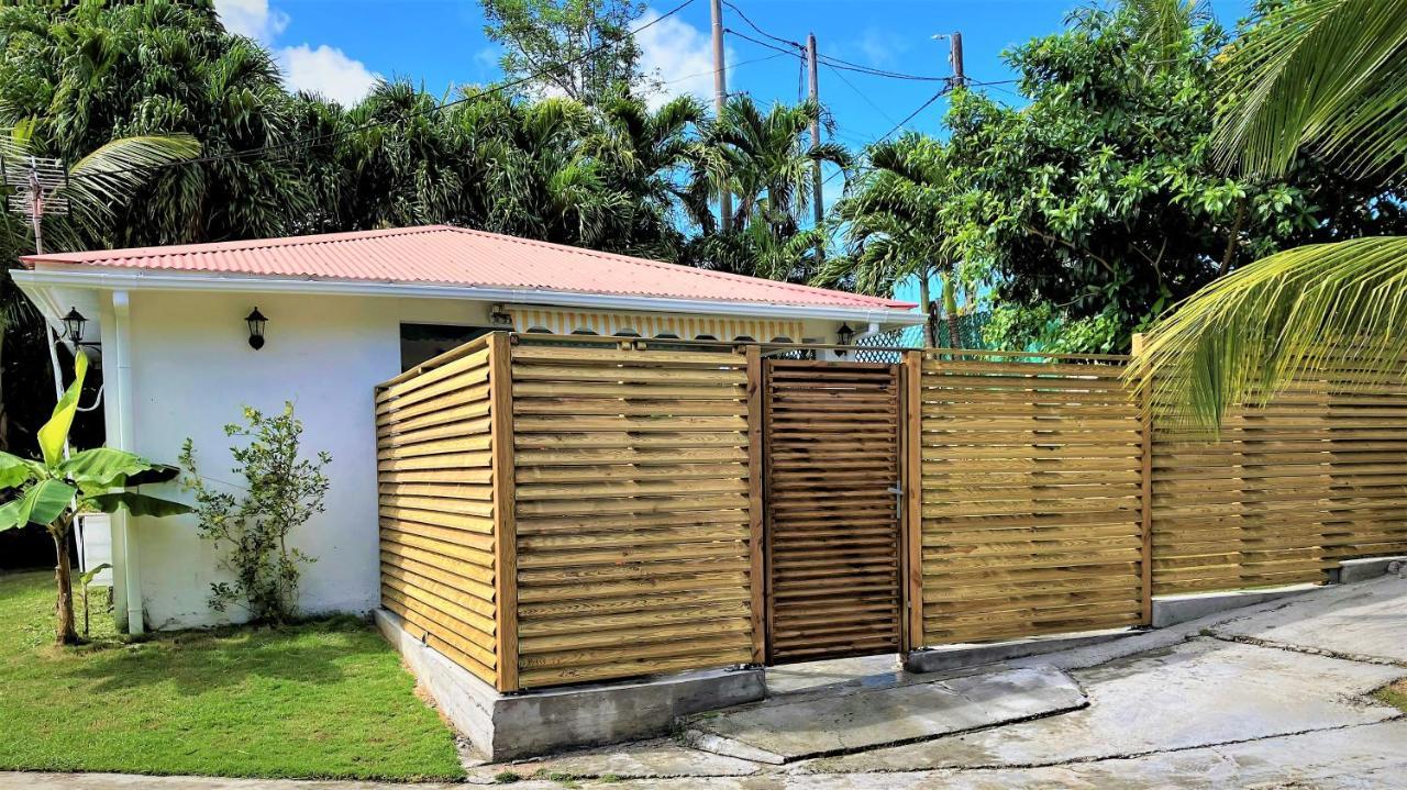 Gites Le Petit Voyageur Sainte-Anne  Exterior foto